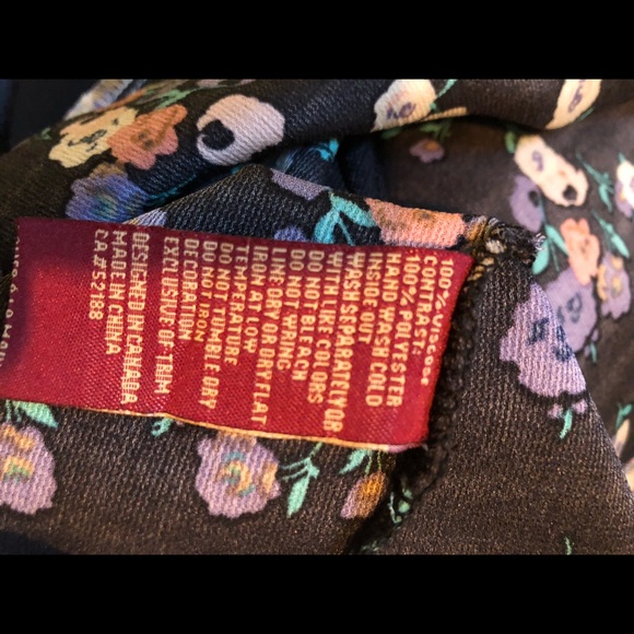 3 Stones Sleeveless Camisole Black floral- Med - Picture 11 of 11